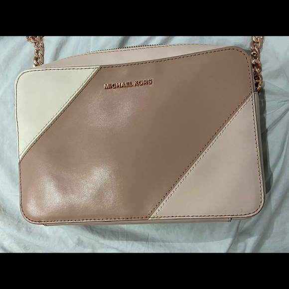 Michael Kors Crossbody - Picture 2 of 7